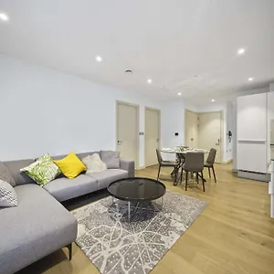 Stephs Lovely 4 Bedroom , Sheffield United Kingdom